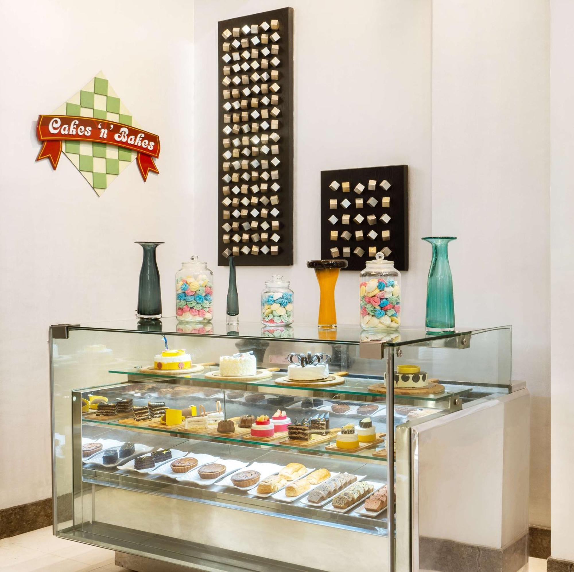 Hotel Park Plaza Faridabad Esterno foto