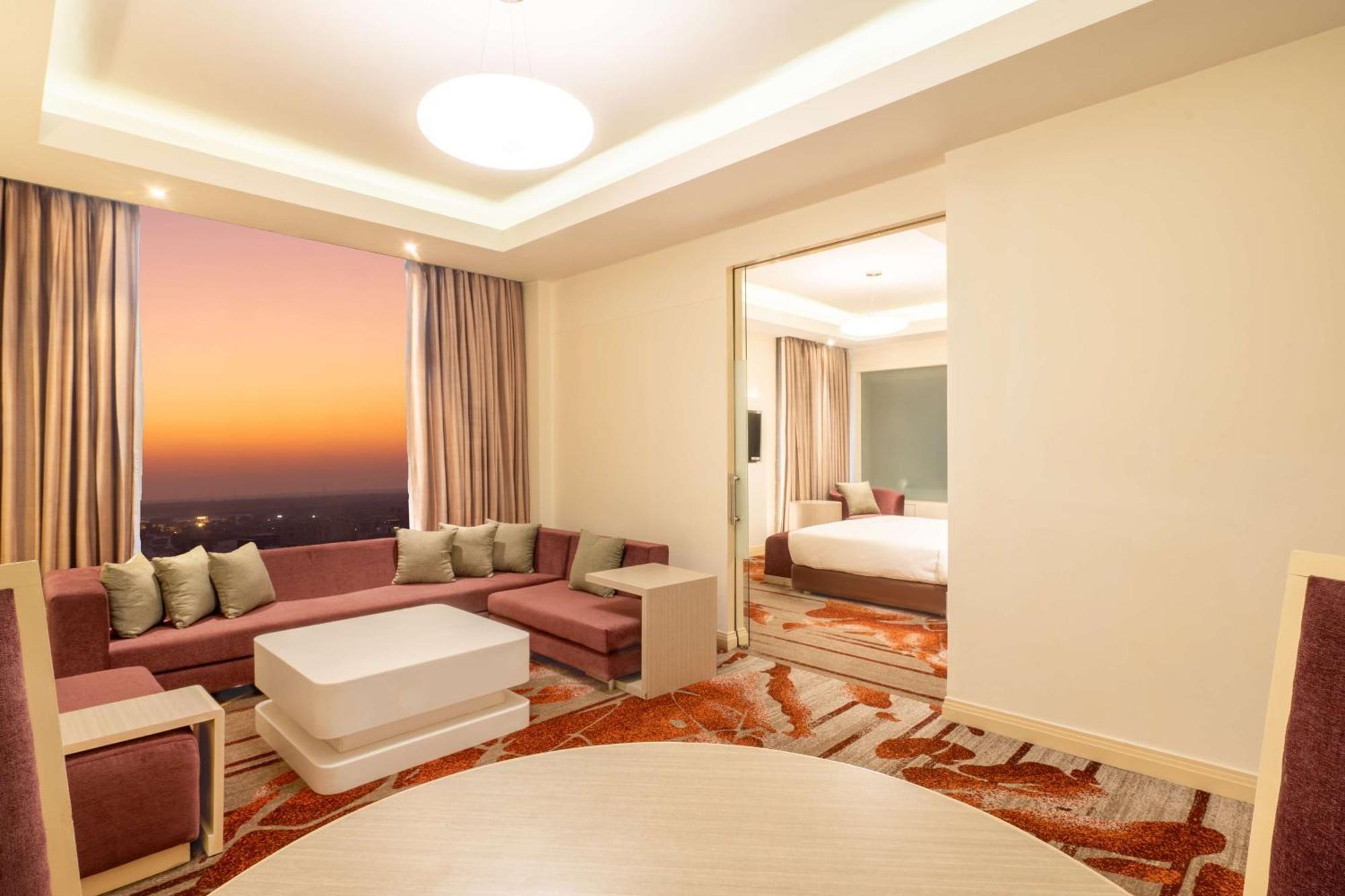 Hotel Park Plaza Faridabad Esterno foto